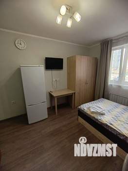Студия квартира, посуточно, 20м2, 1/25 этаж