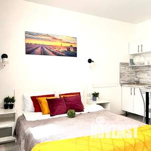 Студия квартира, посуточно, 24м2, 2/17 этаж