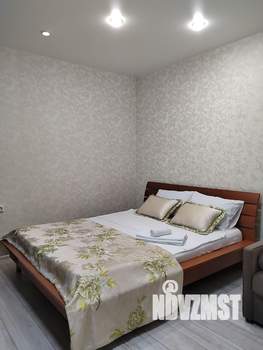 Студия квартира, посуточно, 36м2, 2/17 этаж