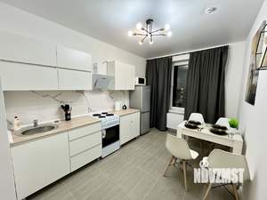 1-к квартира, посуточно, 35м2, 4/17 этаж