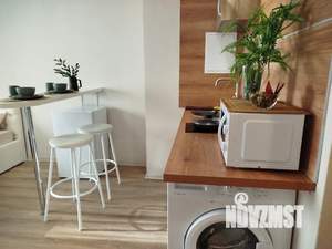 Студия квартира, посуточно, 24м2, 1/25 этаж