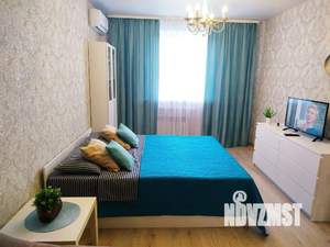 1-к квартира, посуточно, 42м2, 5/25 этаж