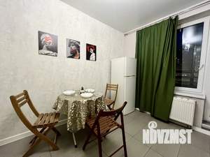 1-к квартира, посуточно, 40м2, 2/17 этаж