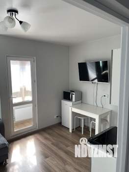 Студия квартира, посуточно, 28м2, 14/17 этаж