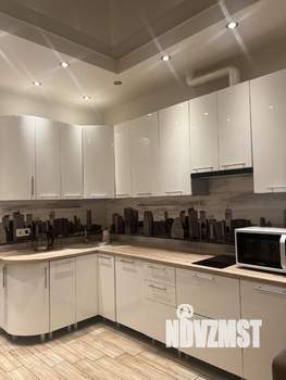 Студия квартира, посуточно, 36м2, 3/21 этаж