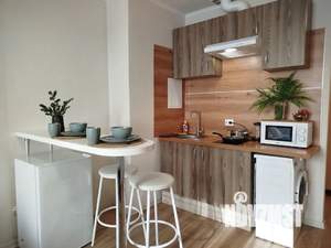 Студия квартира, посуточно, 24м2, 1/25 этаж