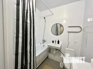 1-к квартира, посуточно, 35м2, 4/18 этаж