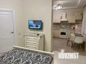 1-к квартира, посуточно, 38м2, 2/25 этаж