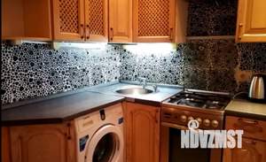 2-к квартира, посуточно, 52м2, 1/1 этаж