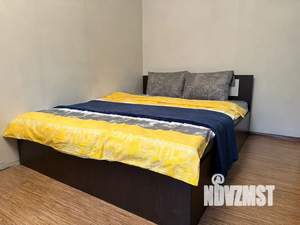 Студия квартира, посуточно, 33м2, 1/5 этаж