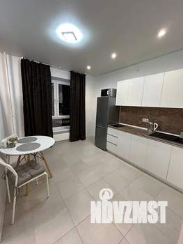 1-к квартира, посуточно, 33м2, 10/25 этаж