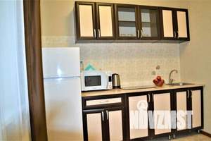 1-к квартира, посуточно, 38м2, 8/17 этаж