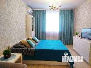 1-к квартира, посуточно, 42м2, 5/25 этаж