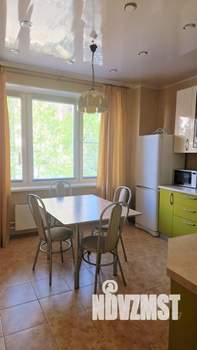 1-к квартира, на длительный срок, 49м2, 2/18 этаж