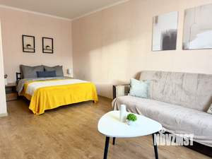 1-к квартира, посуточно, 40м2, 8/18 этаж