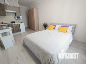 Студия квартира, посуточно, 23м2, 1/25 этаж