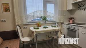 1-к квартира, посуточно, 38м2, 6/17 этаж