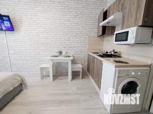 Студия квартира, посуточно, 23м2, 1/25 этаж