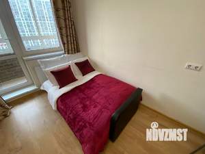 Студия квартира, посуточно, 35м2, 10/22 этаж