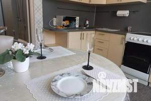 1-к квартира, посуточно, 40м2, 9/17 этаж