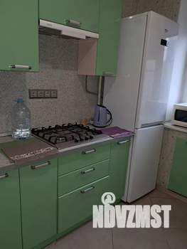 1-к квартира, посуточно, 37м2, 6/9 этаж