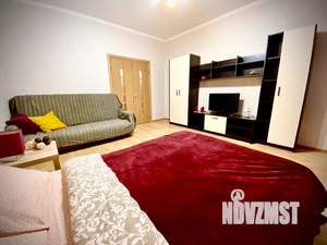 1-к квартира, посуточно, 40м2, 18/18 этаж