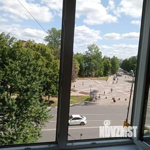 1-к квартира, посуточно, 40м2, 4/9 этаж