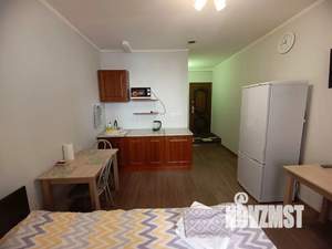 Студия квартира, посуточно, 22м2, 1/25 этаж