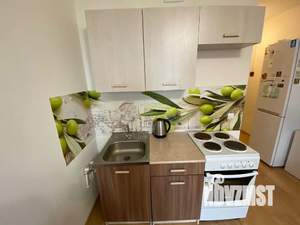 Студия квартира, посуточно, 35м2, 10/22 этаж