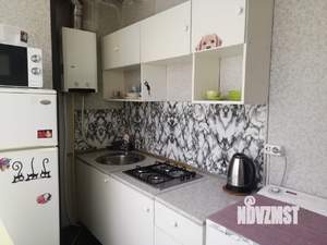 2-к квартира, посуточно, 42м2, 4/5 этаж