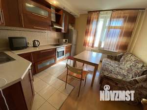 2-к квартира, посуточно, 64м2, 1/1 этаж
