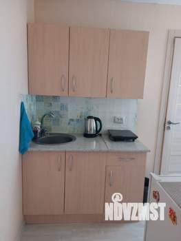Студия квартира, посуточно, 25м2, 1/9 этаж