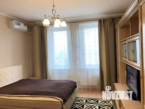 1-к квартира, на длительный срок, 38м2, 2/18 этаж