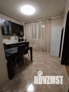 1-к квартира, посуточно, 42м2, 1/1 этаж