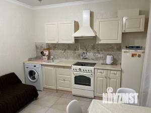 1-к квартира, посуточно, 38м2, 2/25 этаж