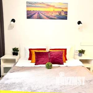 Студия квартира, посуточно, 24м2, 2/17 этаж