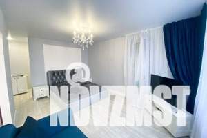 1-к квартира, посуточно, 40м2, 8/9 этаж