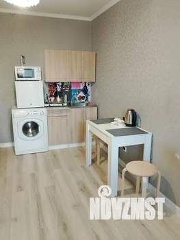 Студия квартира, посуточно, 20м2, 1/17 этаж