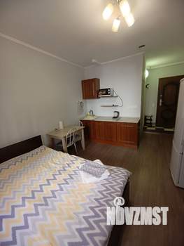 Студия квартира, посуточно, 20м2, 1/25 этаж
