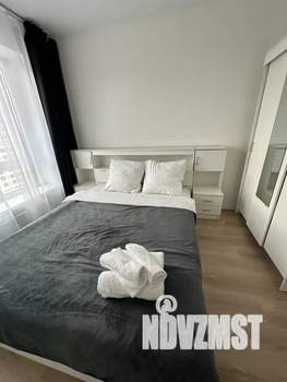 1-к квартира, посуточно, 35м2, 9/25 этаж