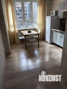 1-к квартира, посуточно, 37м2, 4/25 этаж