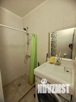 Студия квартира, посуточно, 22м2, 1/25 этаж