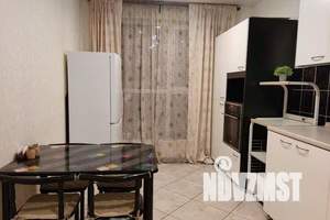 1-к квартира, посуточно, 35м2, 7/17 этаж