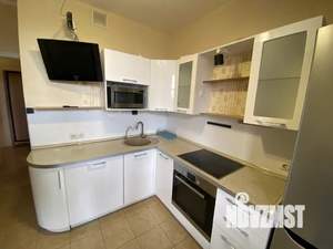 1-к квартира, посуточно, 38м2, 7/25 этаж