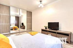 1-к квартира, посуточно, 40м2, 13/25 этаж