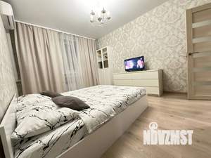 1-к квартира, посуточно, 42м2, 5/25 этаж
