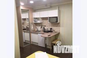 1-к квартира, посуточно, 10м2, 2/3 этаж
