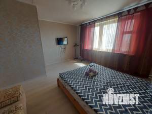 1-к квартира, посуточно, 38м2, 12/17 этаж