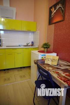 Студия квартира, посуточно, 30м2, 6/21 этаж