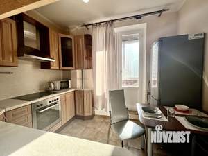 1-к квартира, посуточно, 40м2, 8/17 этаж